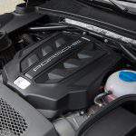 2017 Porsche Macan GTS twin-turbocharged 3.0-liter V-6 engine