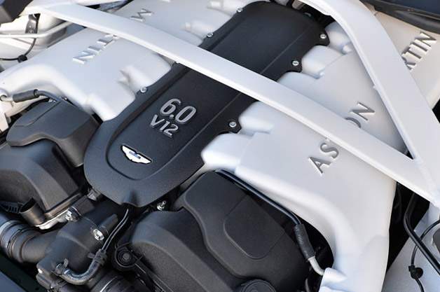28-aston-martin-v12.jpg
