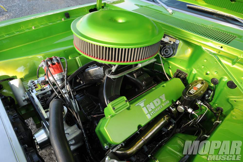 mopp-1210-06+1970-Dodge-Dart-Swinger+.jpg