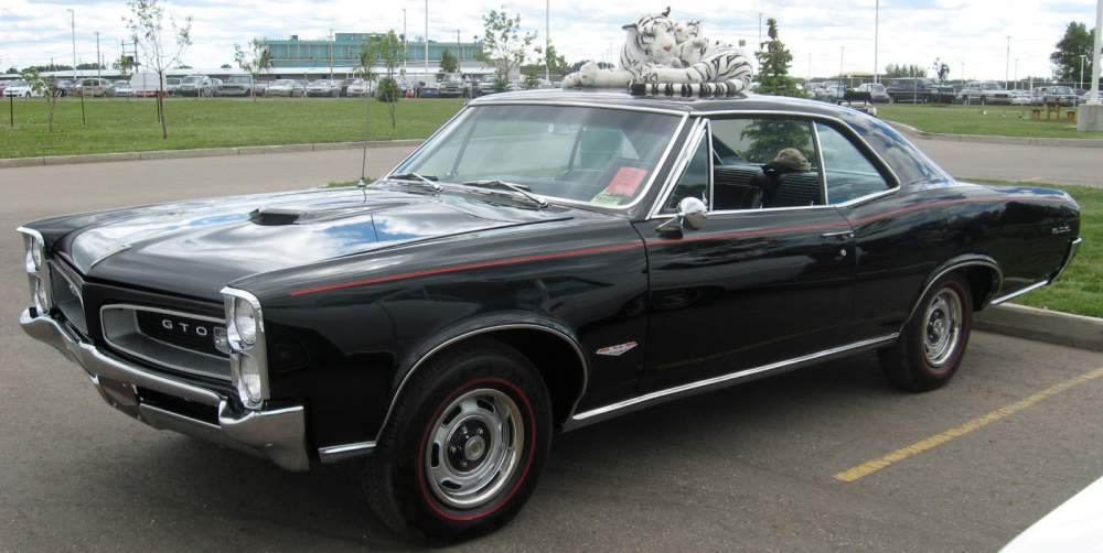 1965+Pontiac+GTO.JPG