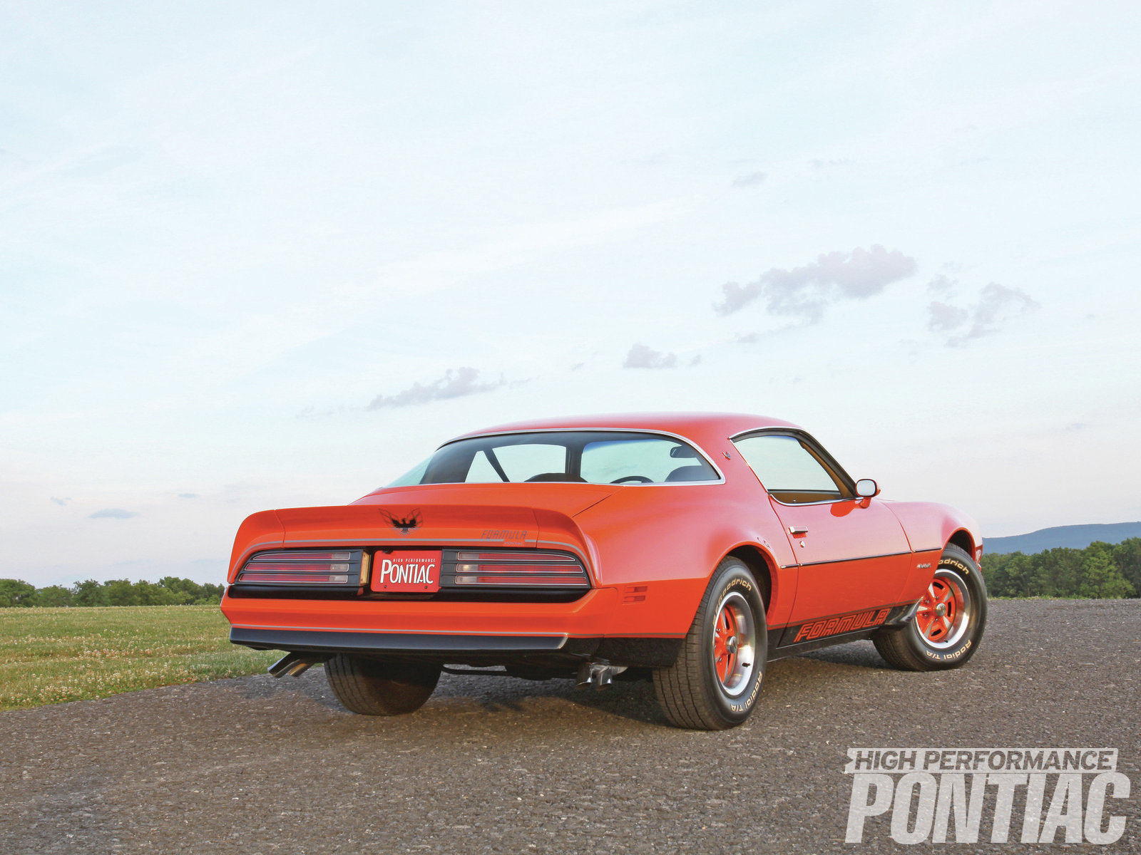 hppp-1212-11-o-+1976-pontiac-formula+rear.jpg