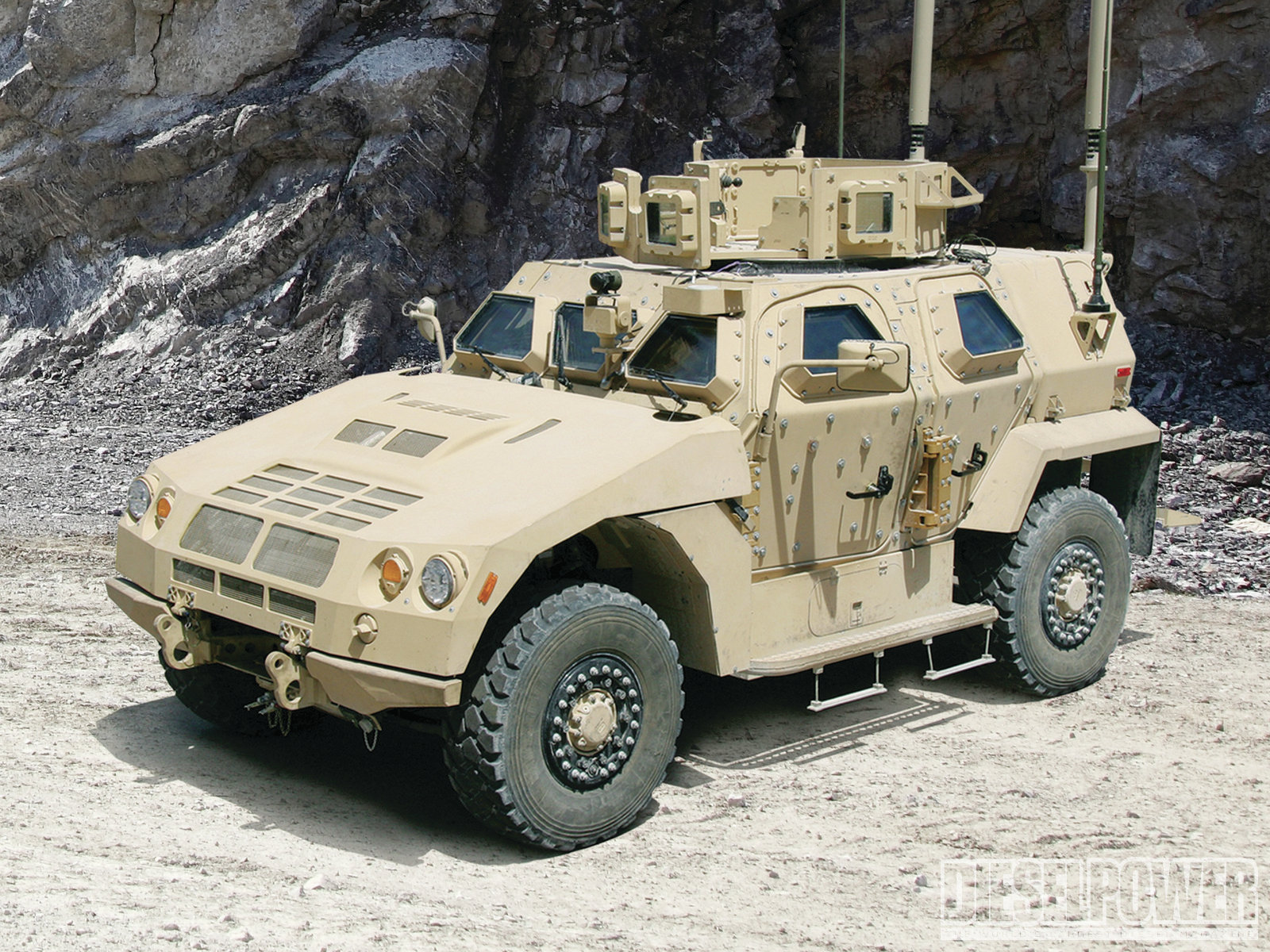 1207dp_02+july_2012_military_power+bae_systems_valanx_front_three_quarter.jpg