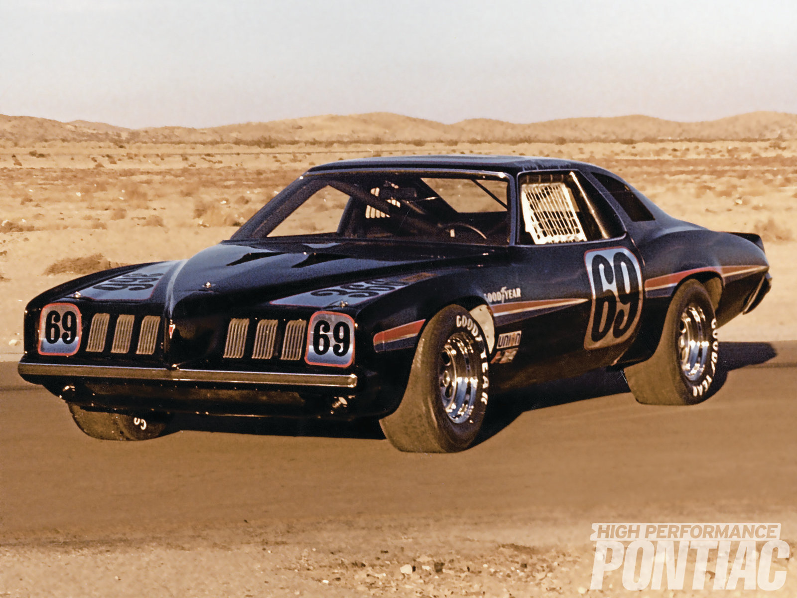 hppp-1209-08+pioneers-of-pontiac-v8+1973-pontiac-grand-am.JPG.jpg