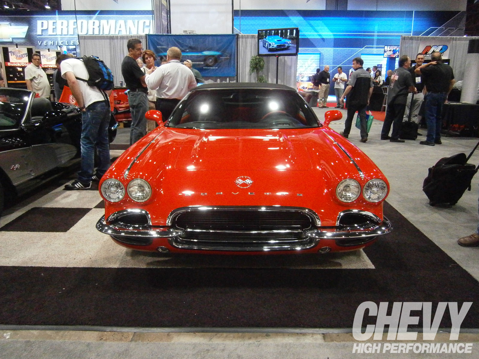 1211chp-32+sema-2012-show+corvette.jpg