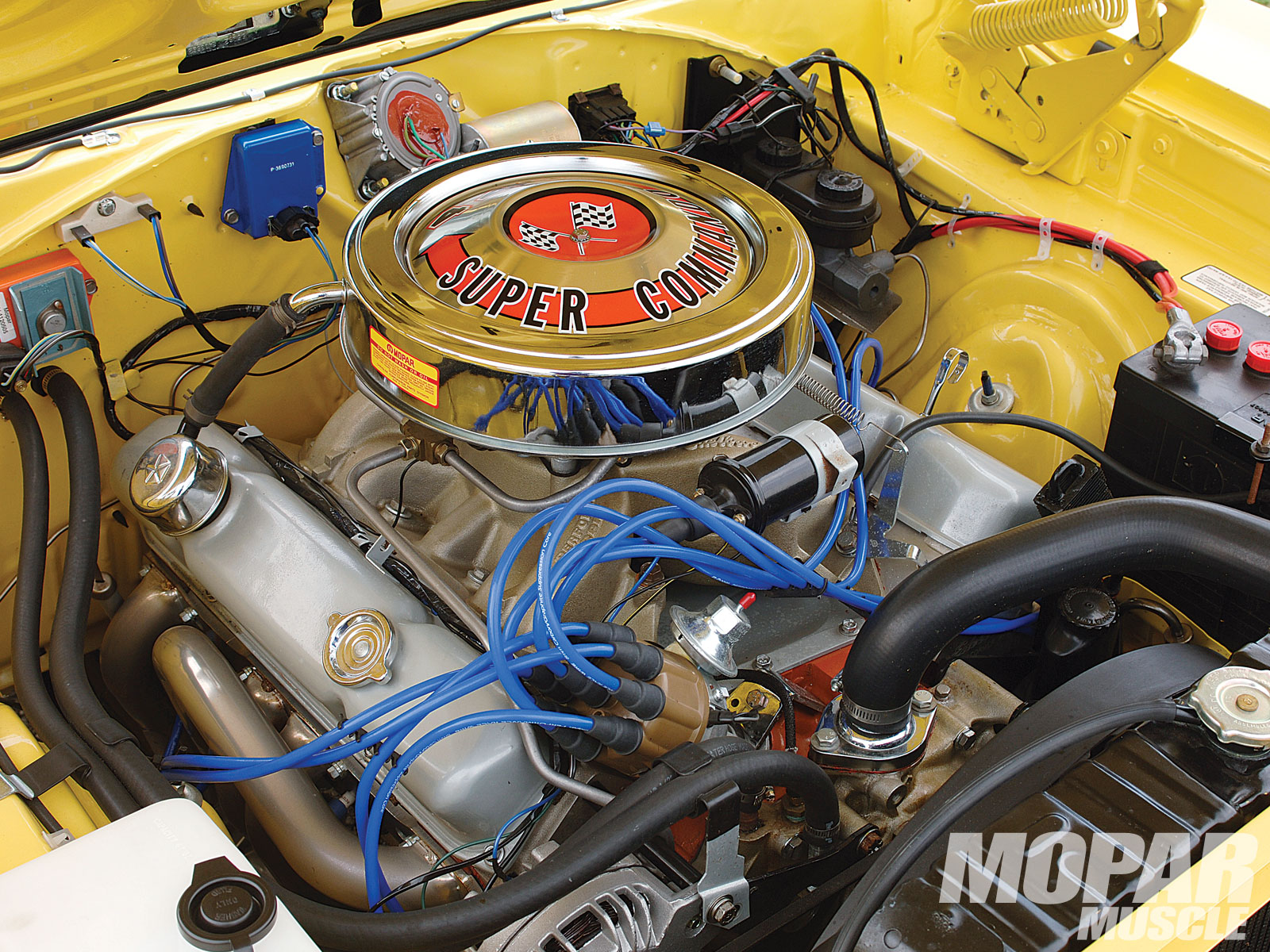 mopp_1011_02_o+1970_plymouth_road_runner