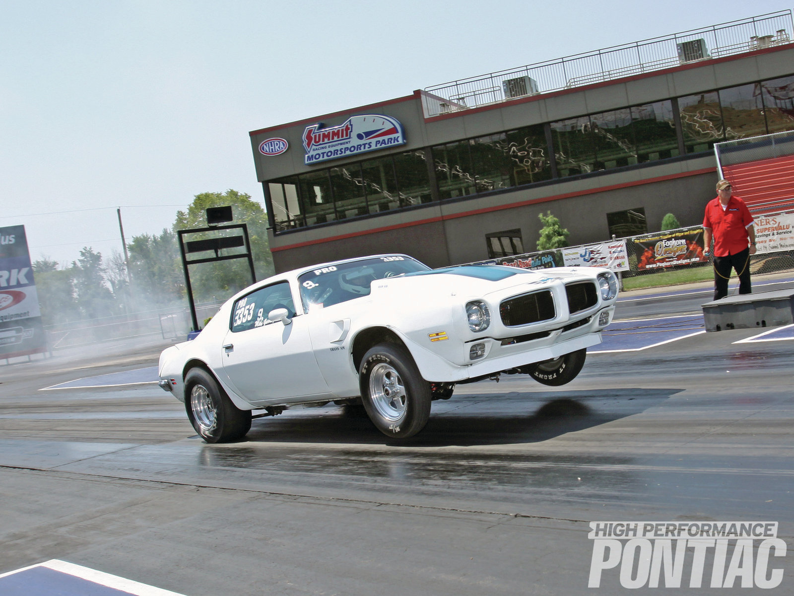 hppp-1303-03-o+1970-pontiac-trans-am-vs-
