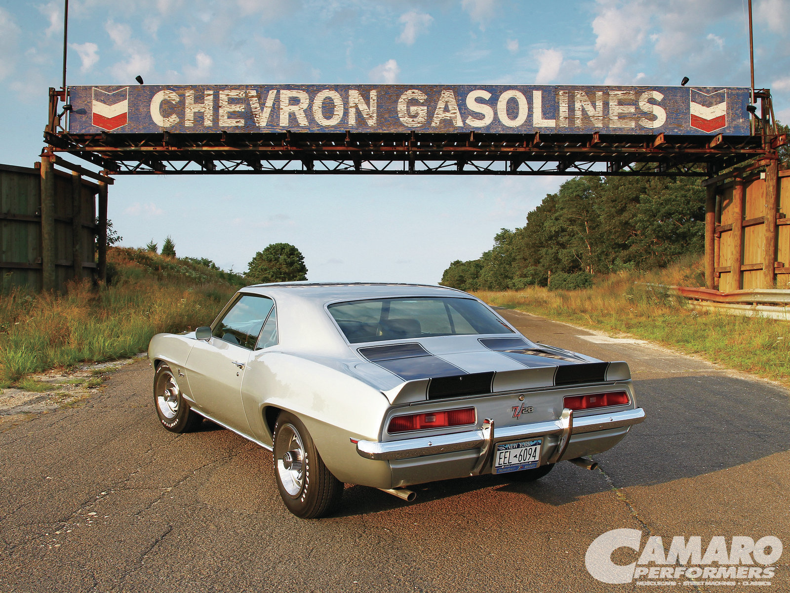 camp-1202-10-z+1969-chevrolet-camaro-z28+.jpg