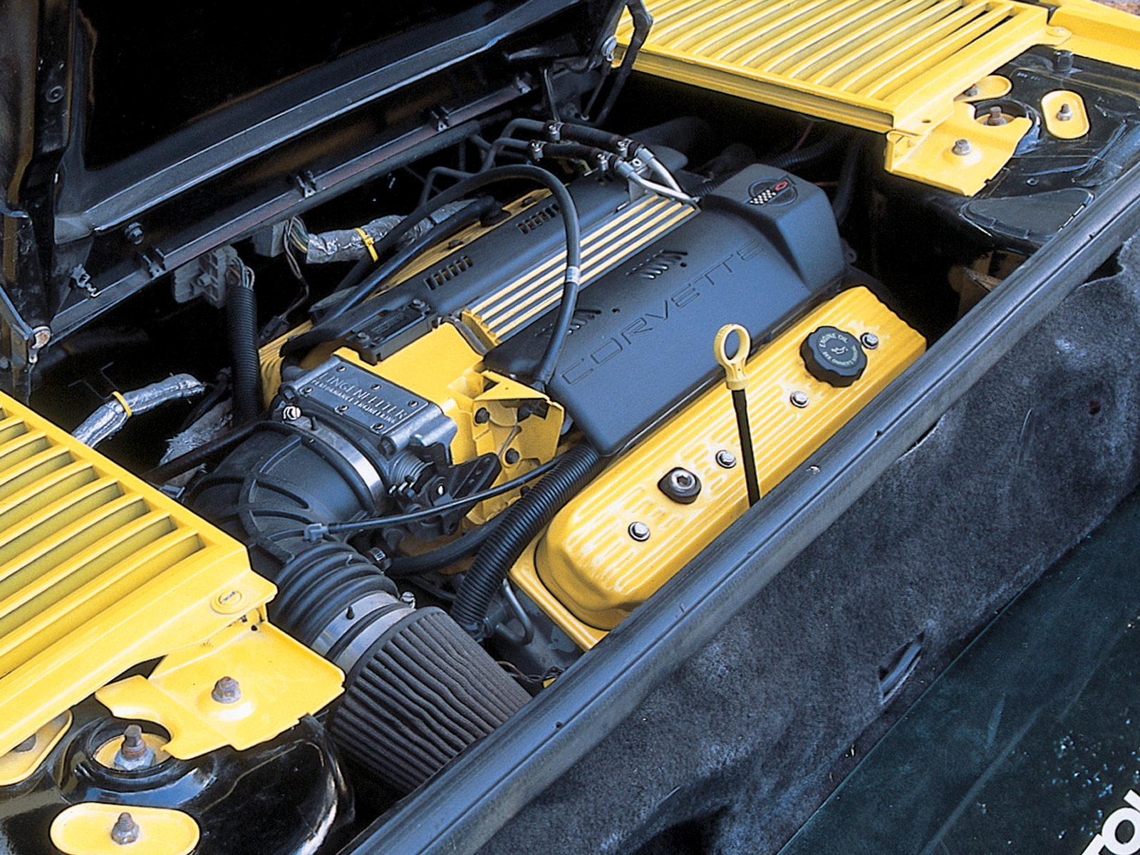 hppp_0311_02+1987_pontiac_fiero.jpg