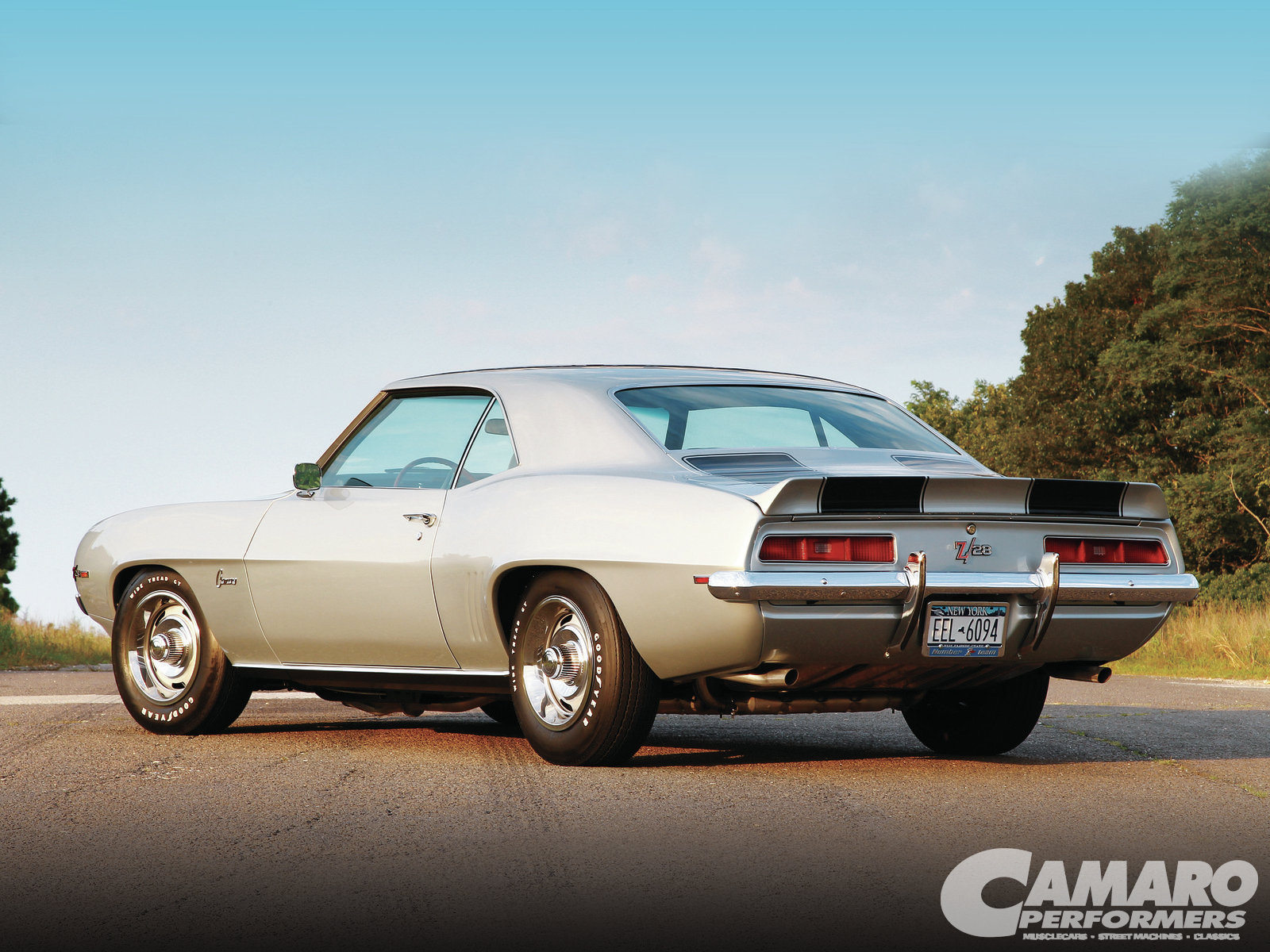 camp-1302-02-o+top-camaros-of-2012+1969-