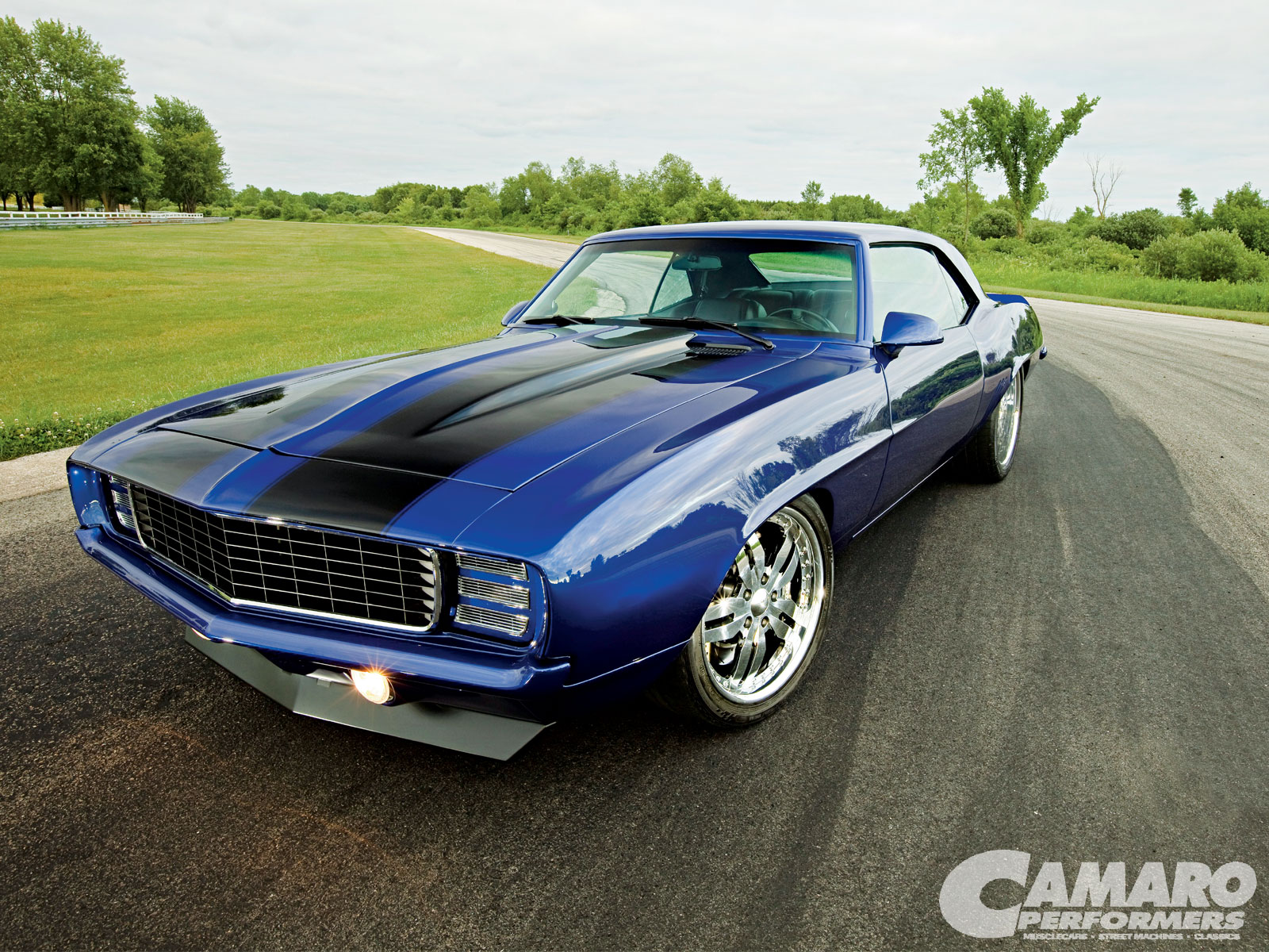 camp_1102_01_o%2B1969_chevy_camaro%2Bfro