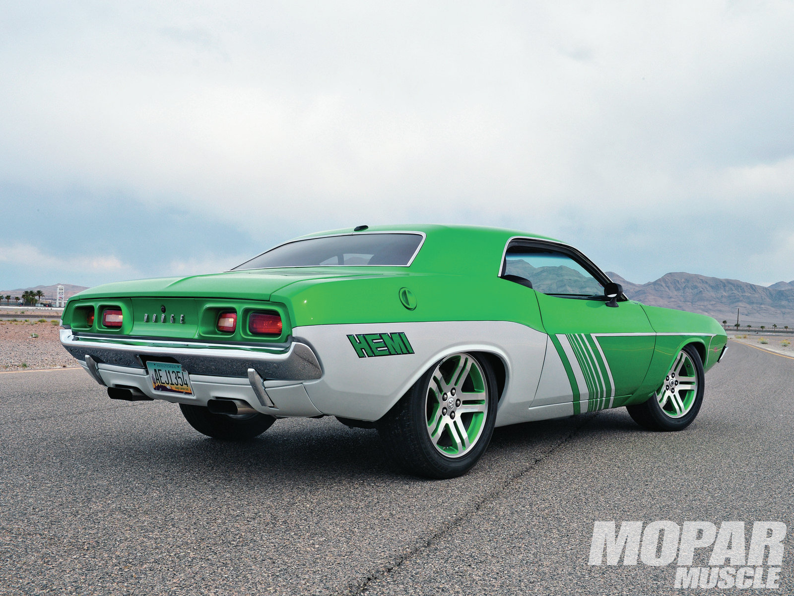 mopp-1304-02+1972-dodge-challenger+rear-