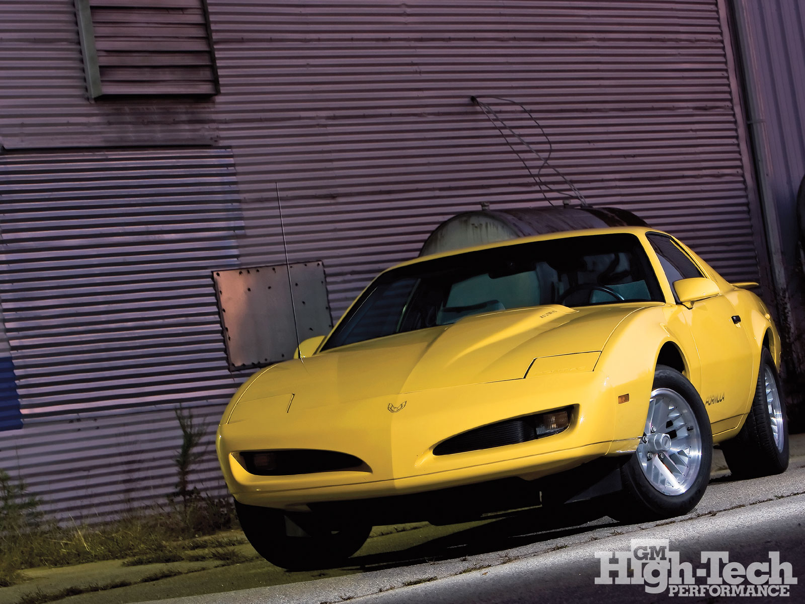 1009gmhtp_06_o+1992_pontiac_firebird_formula+front_driver_side.jpg