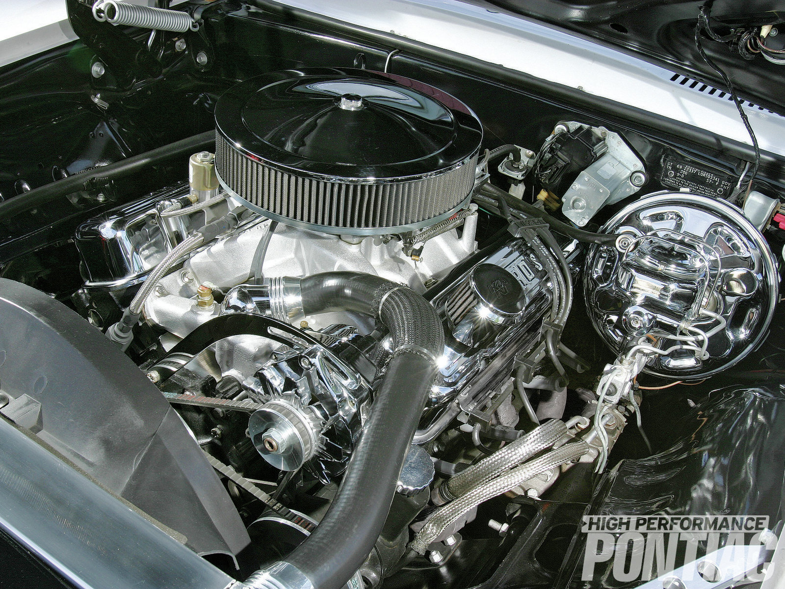1206chp-07-o-+1969-pontiac-firebird+engine.jpg