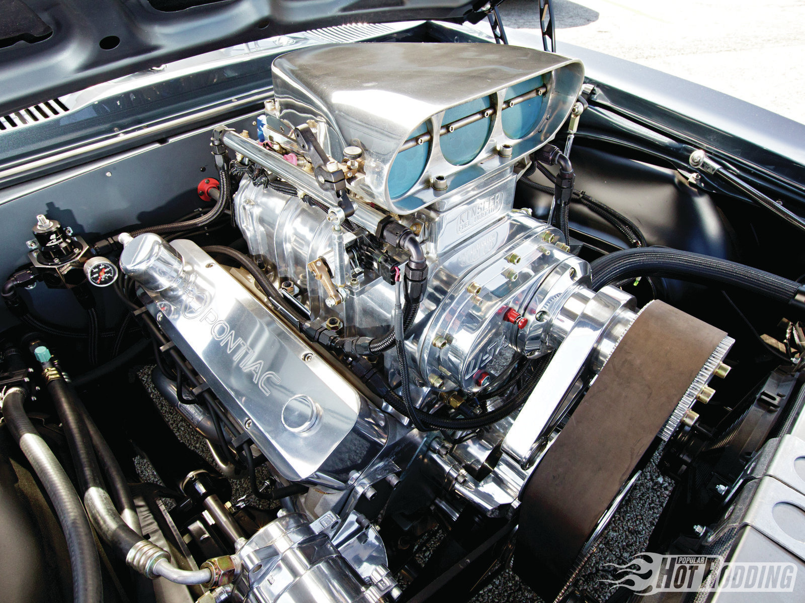 1211phr-10+1967-pontiac-firebird+468ci-pontiac-v8-engine.jpg