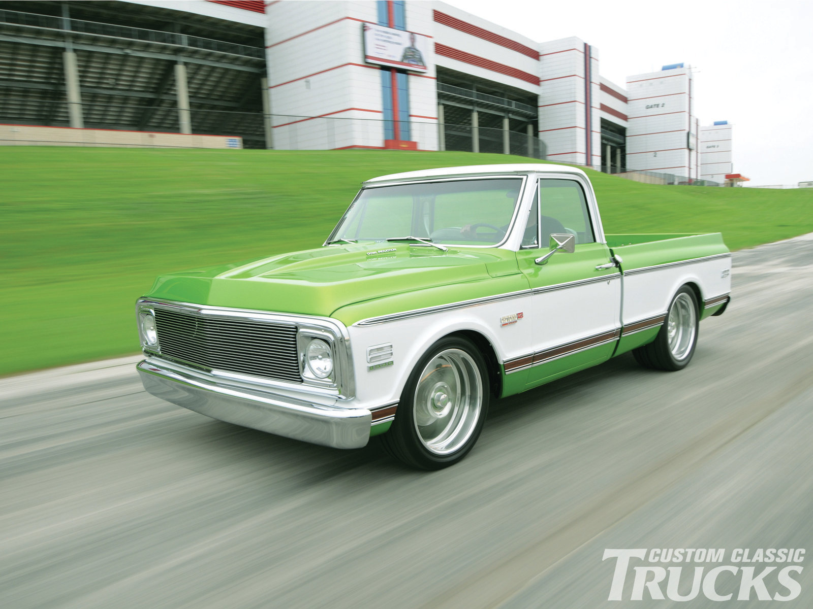 1208cct-01-o-+1972-chevrolet-cheyenne+front-driver-side.jpg