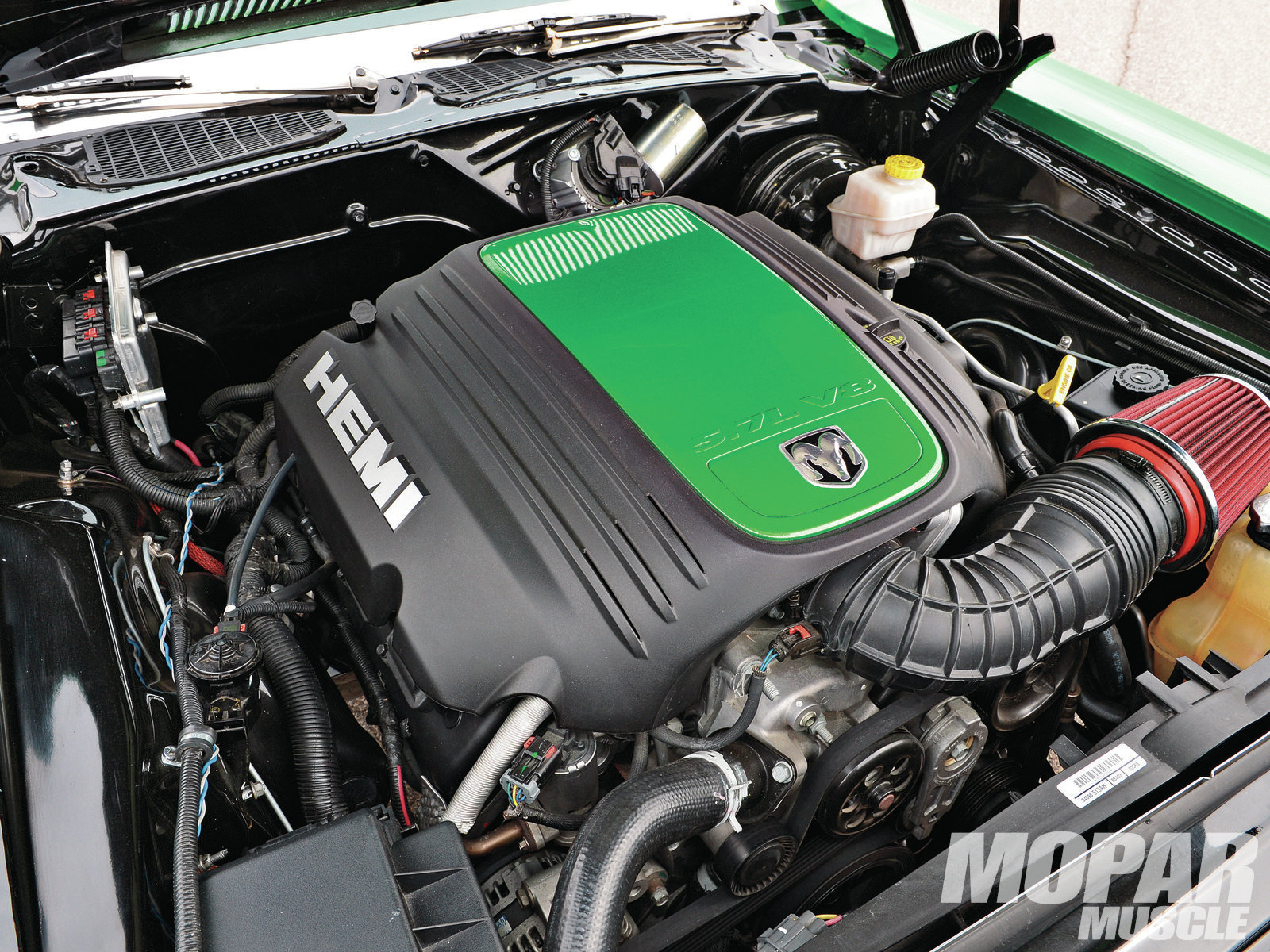 mopp-1304-04+1972-dodge-challenger+5-7l-