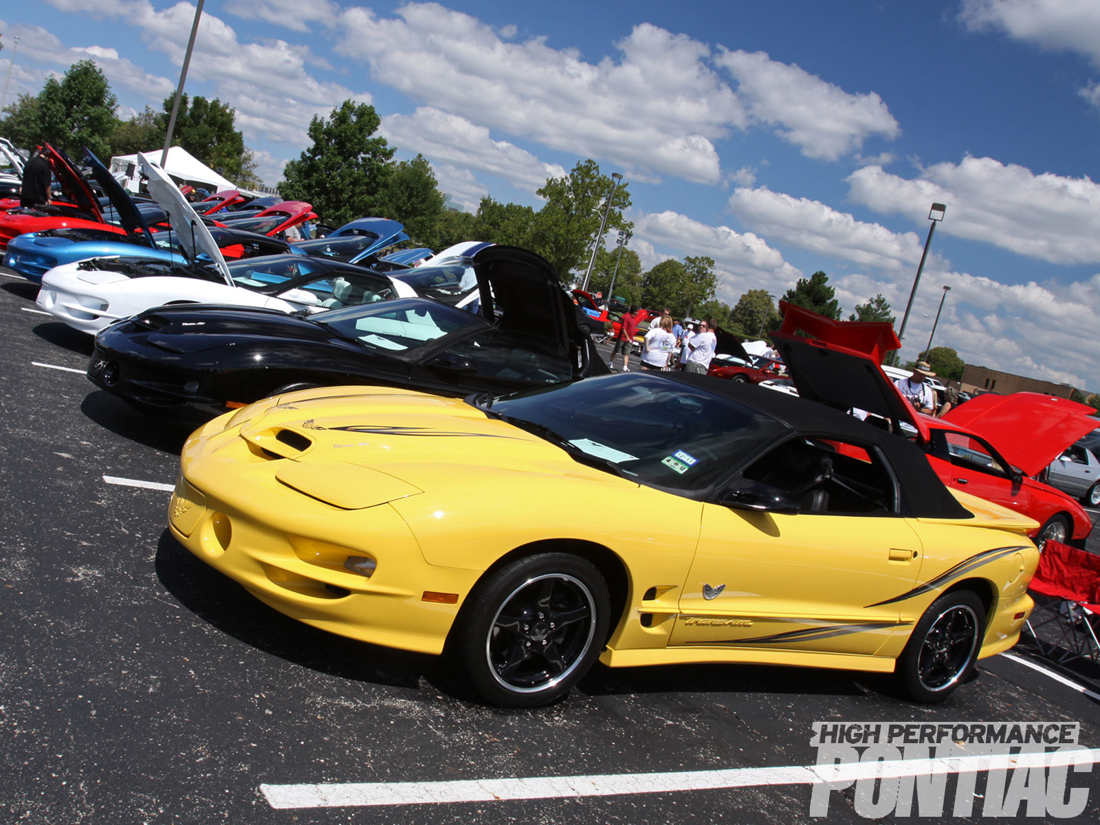 hppp-1204-02+2011-trans-am-nationals+yellow-trans-am.jpg