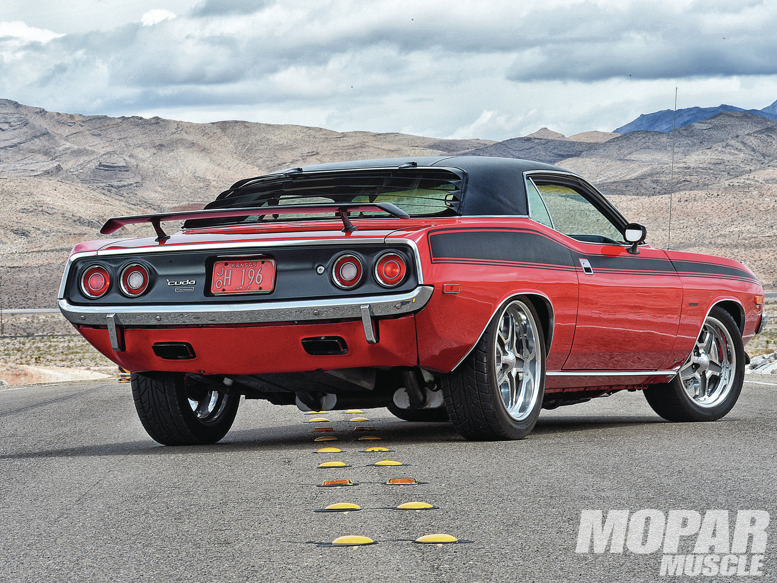 mopp-1302-05+1974-plymouth-barracuda+pas