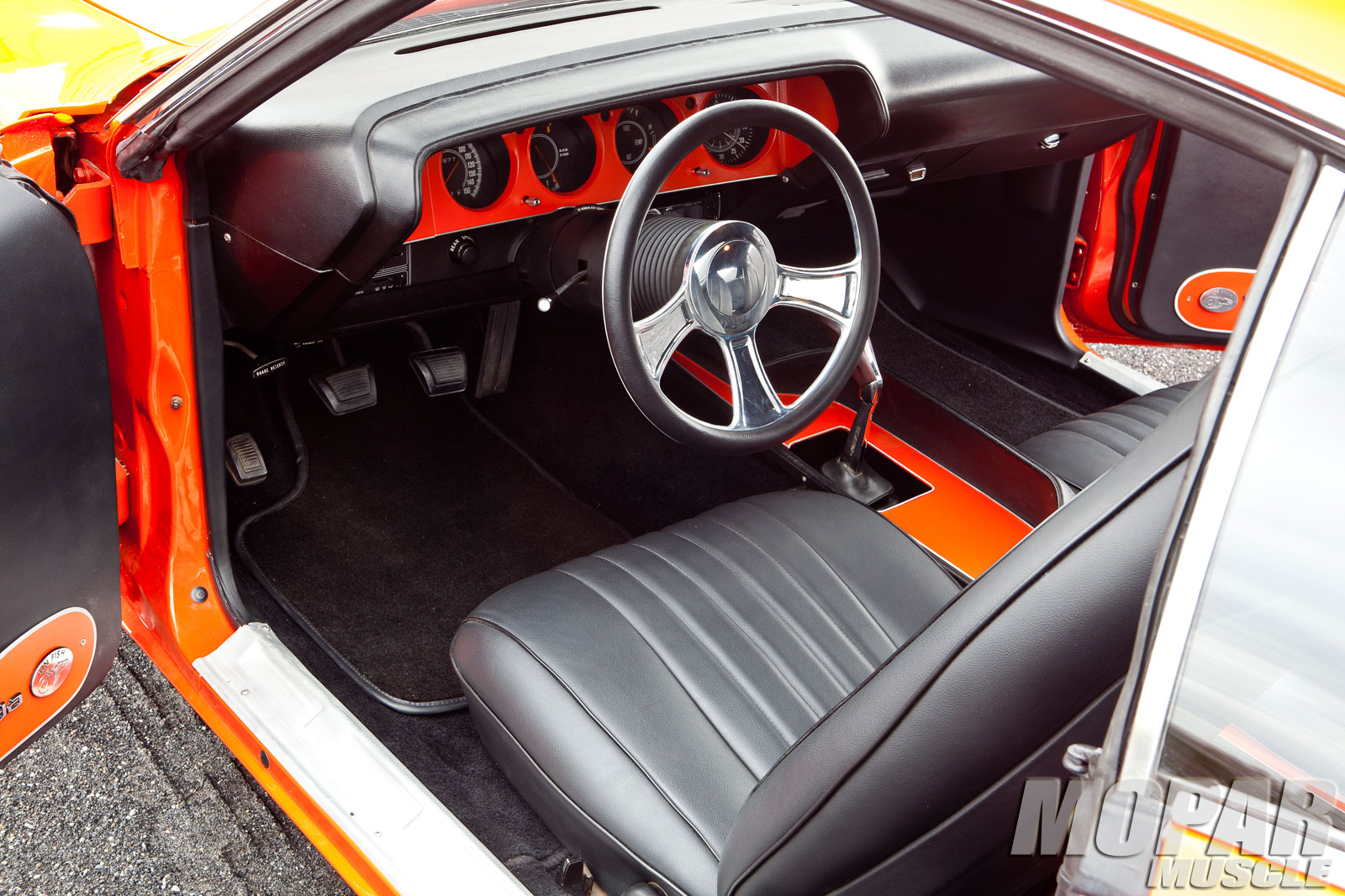 mopp-1207-09+1971-Plymouth-Cuda+.jpg