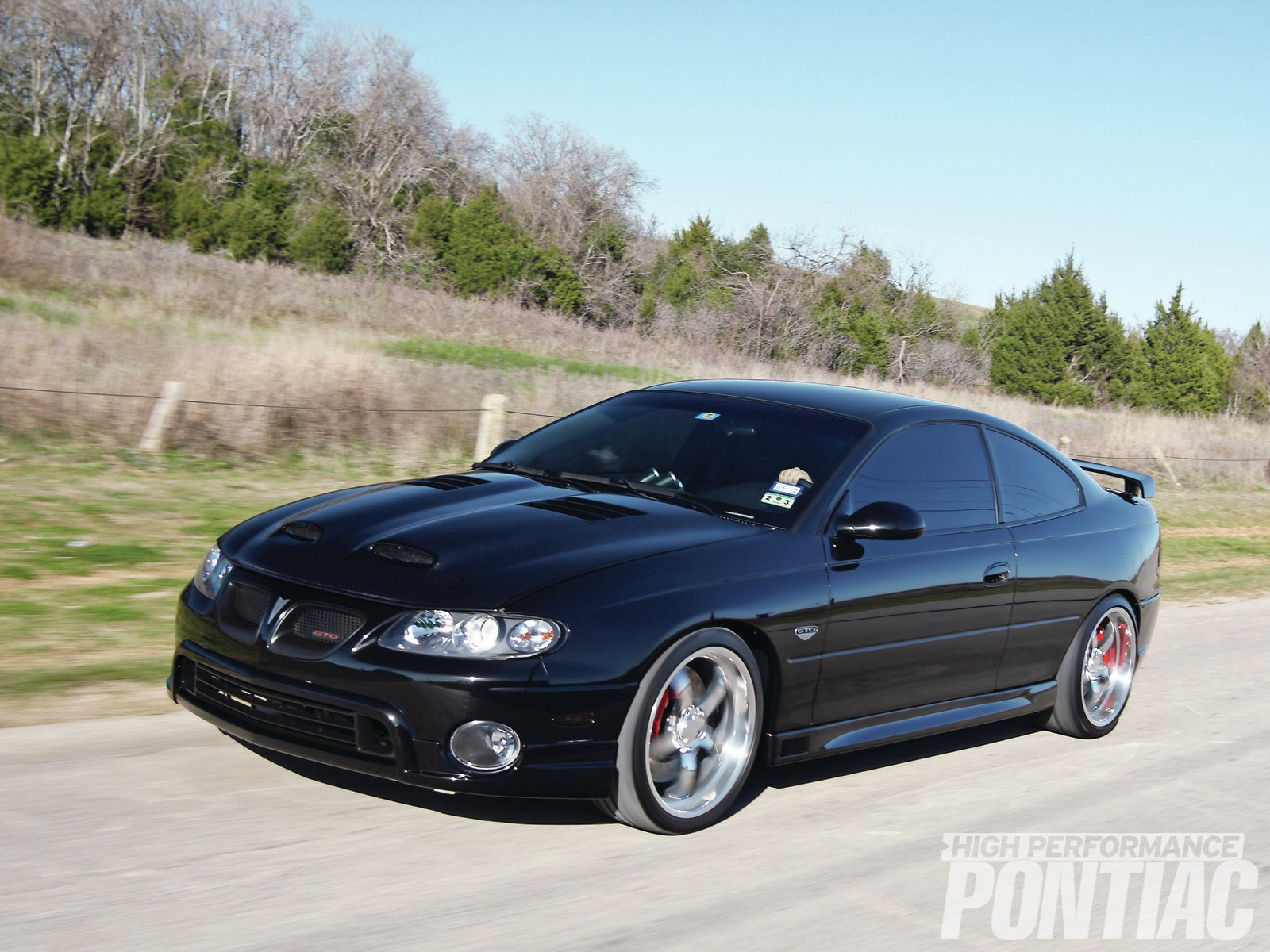 hppp-1207-02-o-+2005-pontiac-gto+driver-side.JPG.jpg