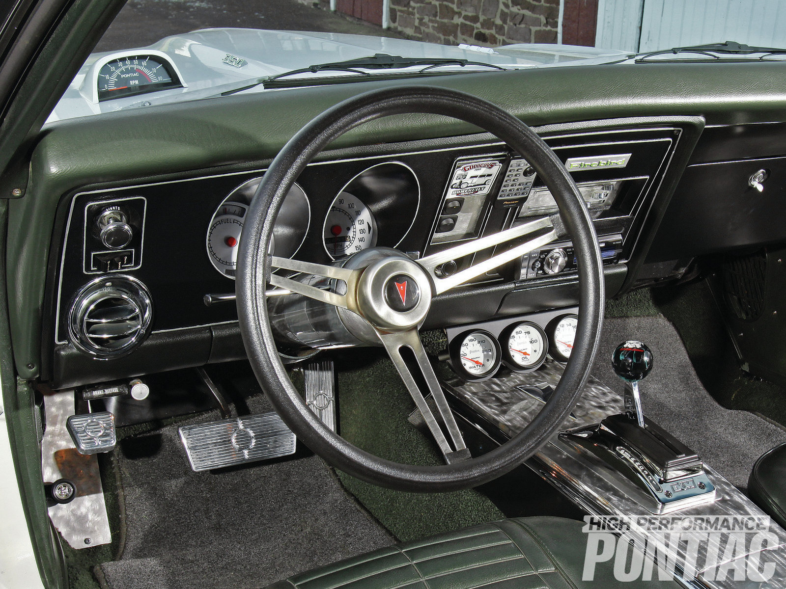 1206chp-04-o-+1969-pontiac-firebird+interior.jpg