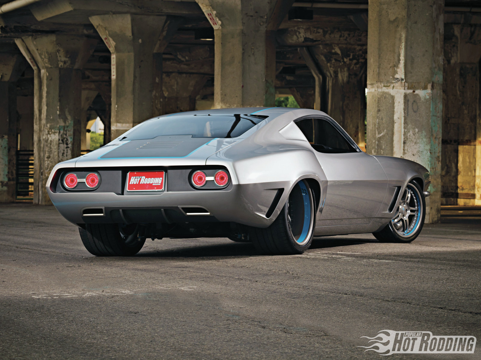 1303phr-02-o+1971-chevy-camaro+rear-righ