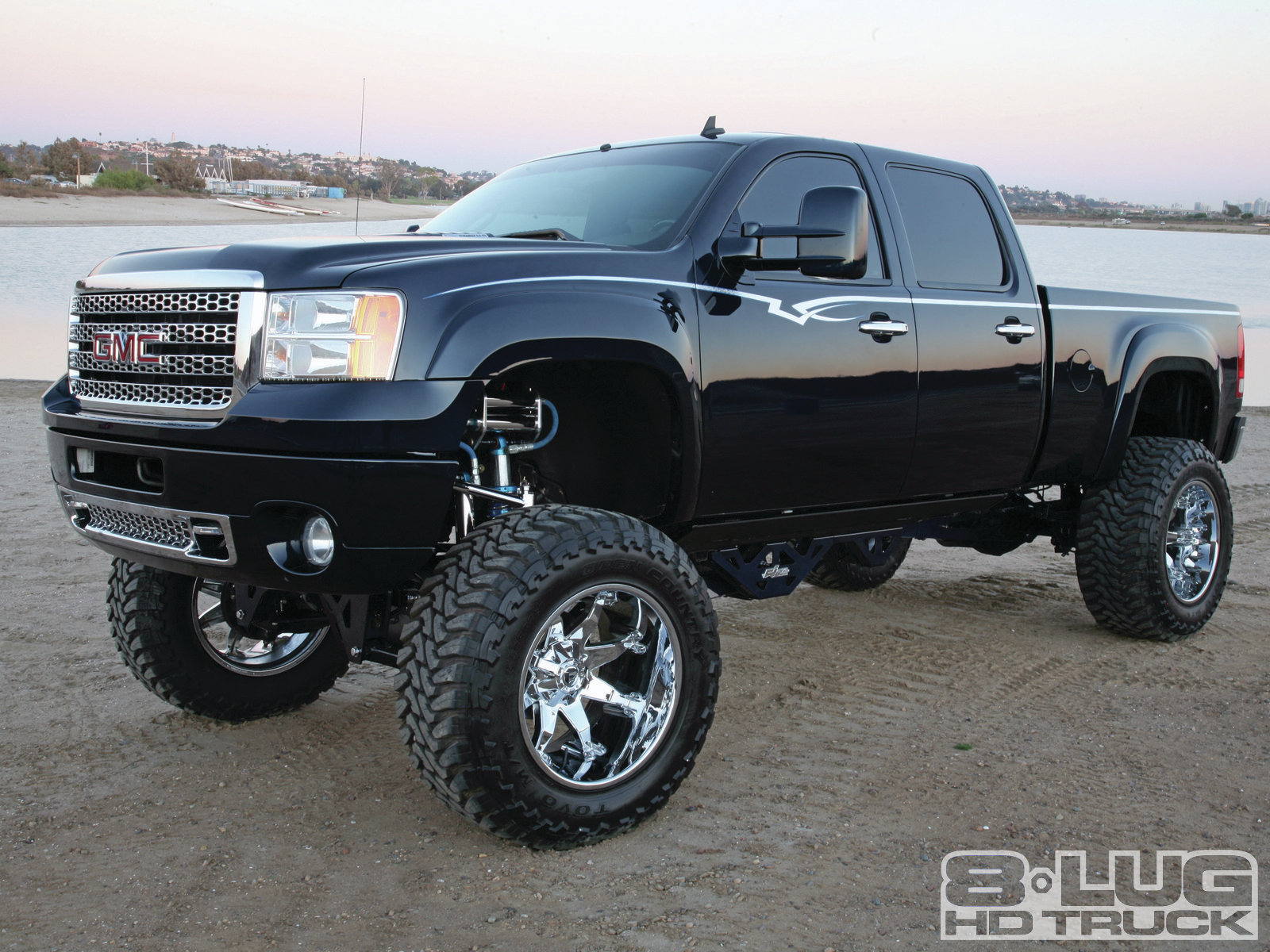 1205-8l-01+thumping-special-2008-gmc-2500hd+2008-gmc-2500hd-side-view.jpg