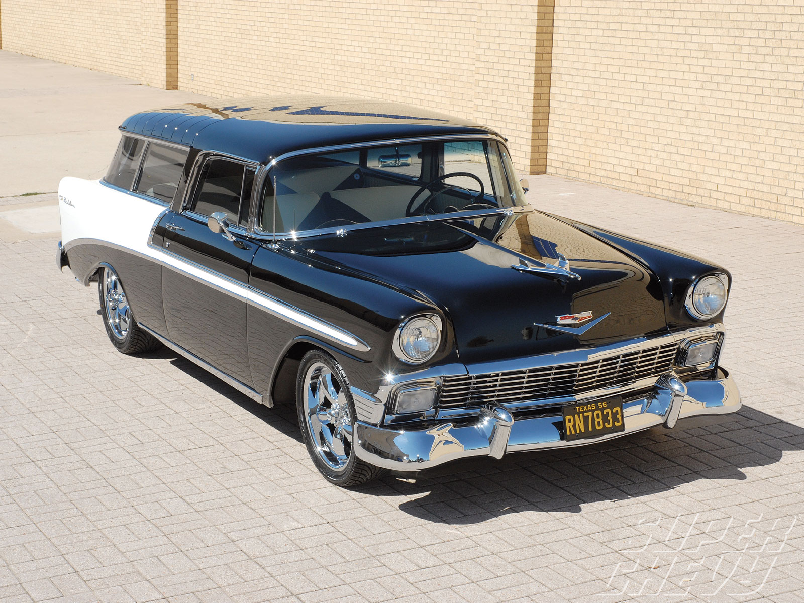 sucs_1041_09_o+mike_dodsons_1956_chevy_nomad_wagon+front_view.jpg