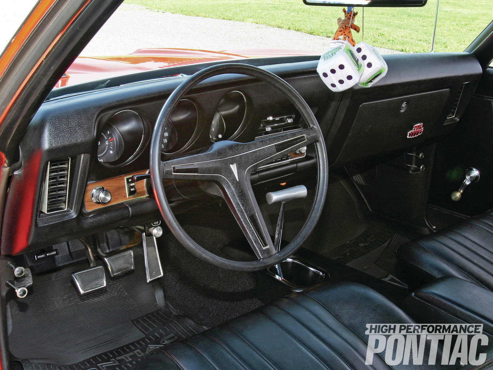hppp-1212-03-o-+1978-pontiac-gto-judge+dash.jpg