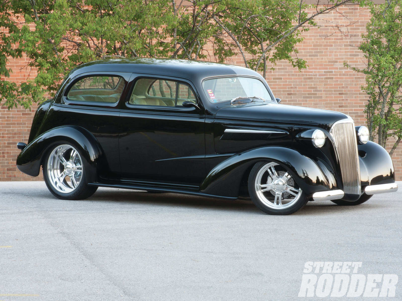 1212sr-01-z+1937-chevrolet-sedan+.jpg
