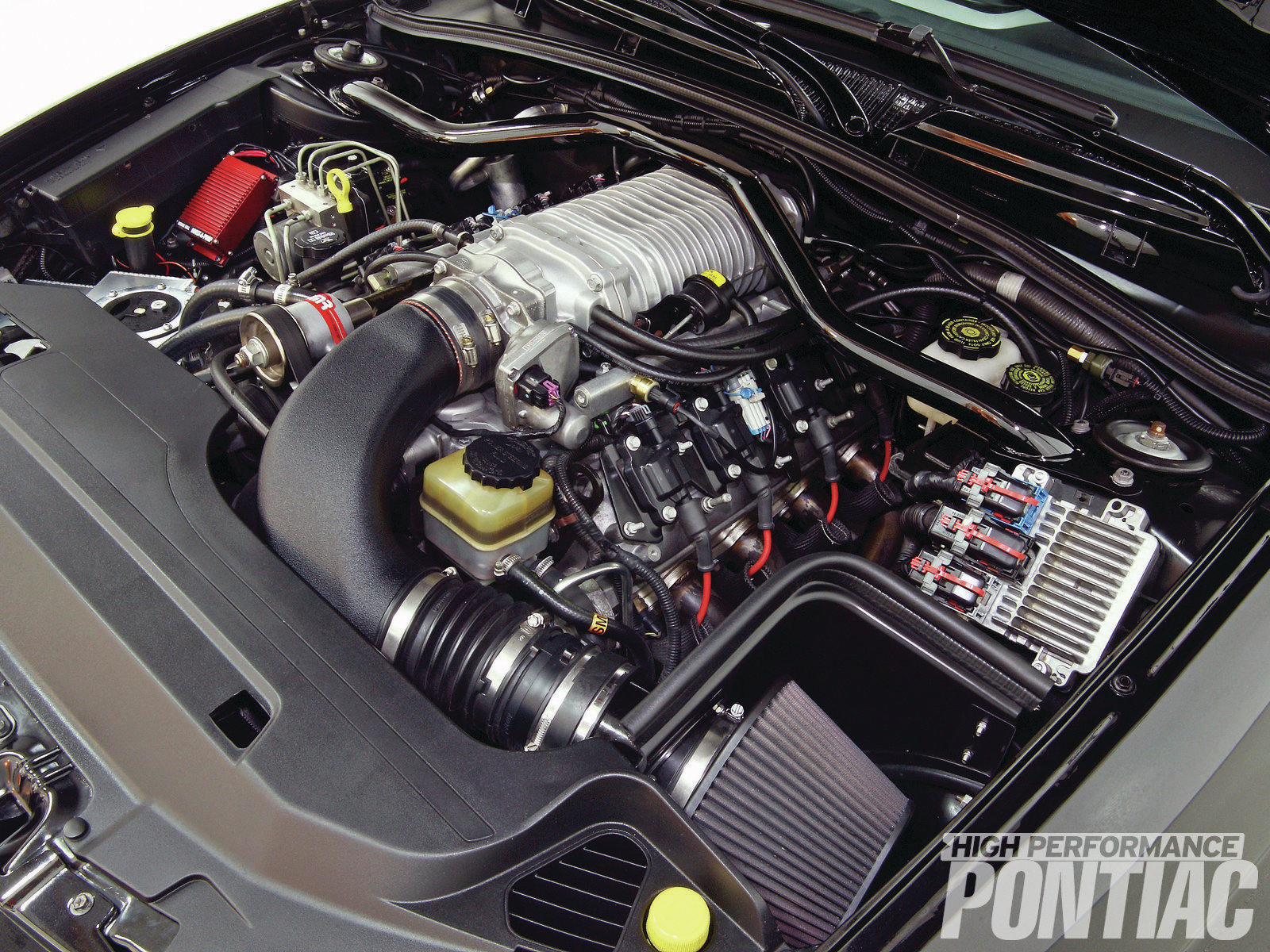 hppp-1207-04-o-+2005-pontiac-gto+enigne.JPG.jpg