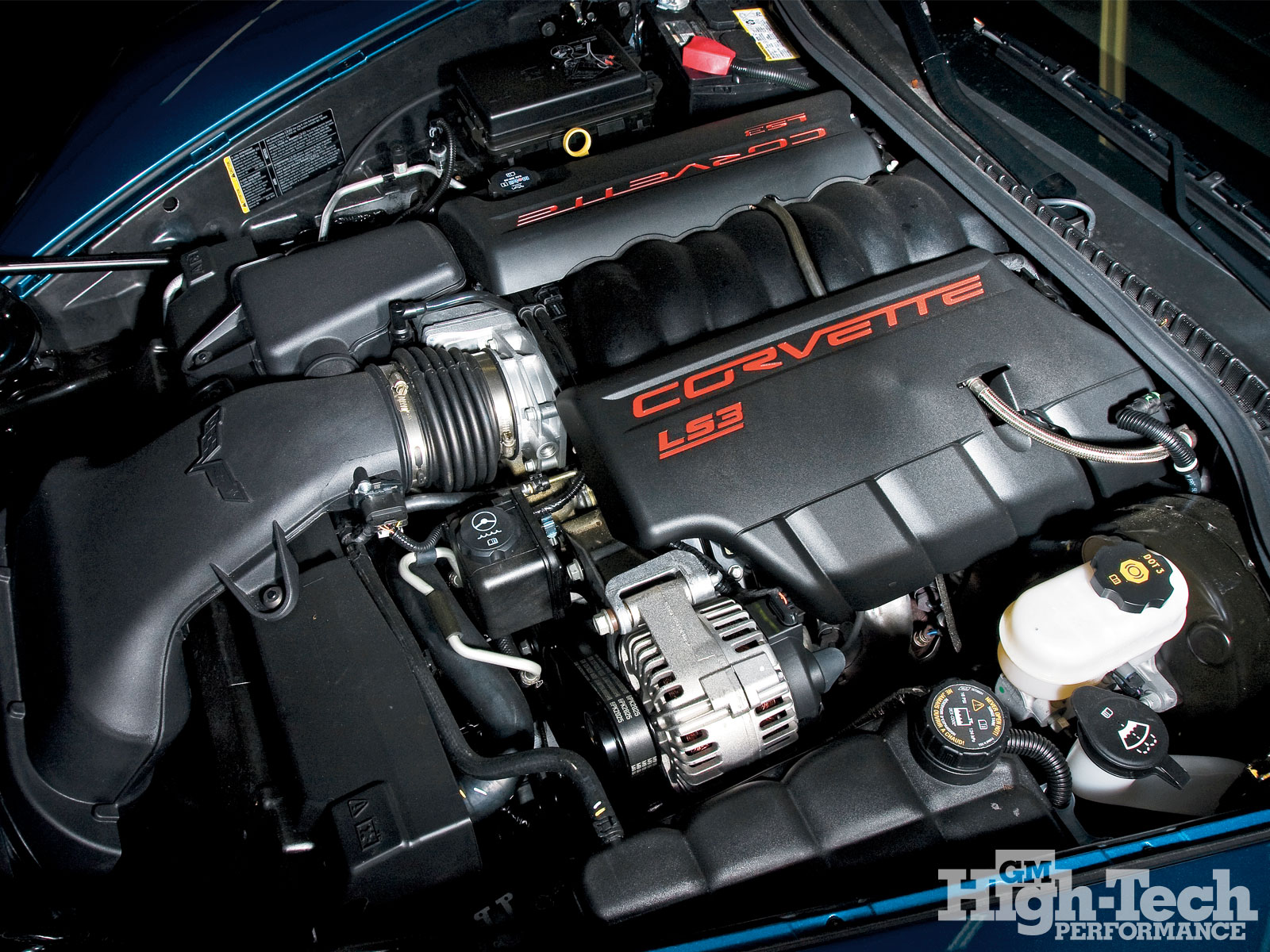 1007gmhtp_02_o+2010_chevrolet_corvette_grand_sport_convertible+engine.jpg