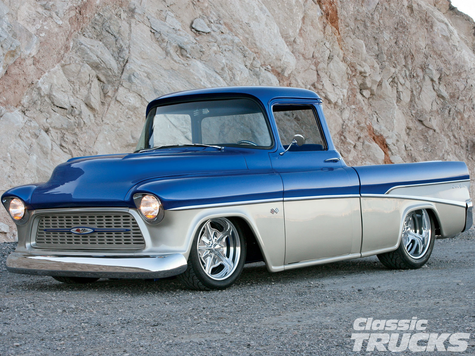 1004clt_01_o+1957_chevy_cameo_pickup_truck+custom_front_bumper.jpg