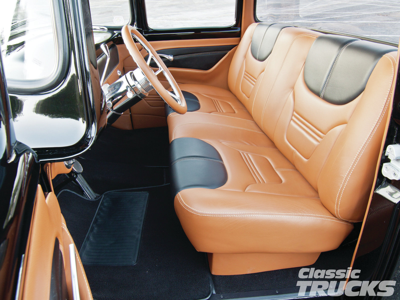 1212clt-11+1956-ford-f100+driver-side-interior.jpg