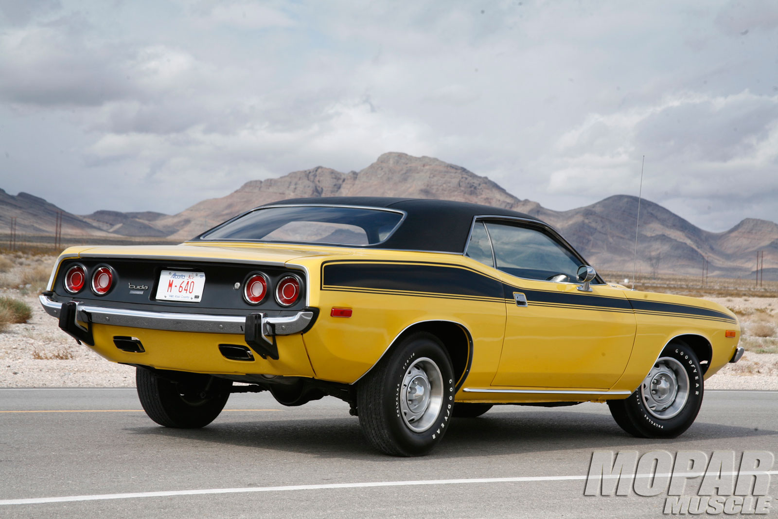 mopp-1212-03+1973-Plymouth-Cuda-340+Exclusive-Photos.jpg