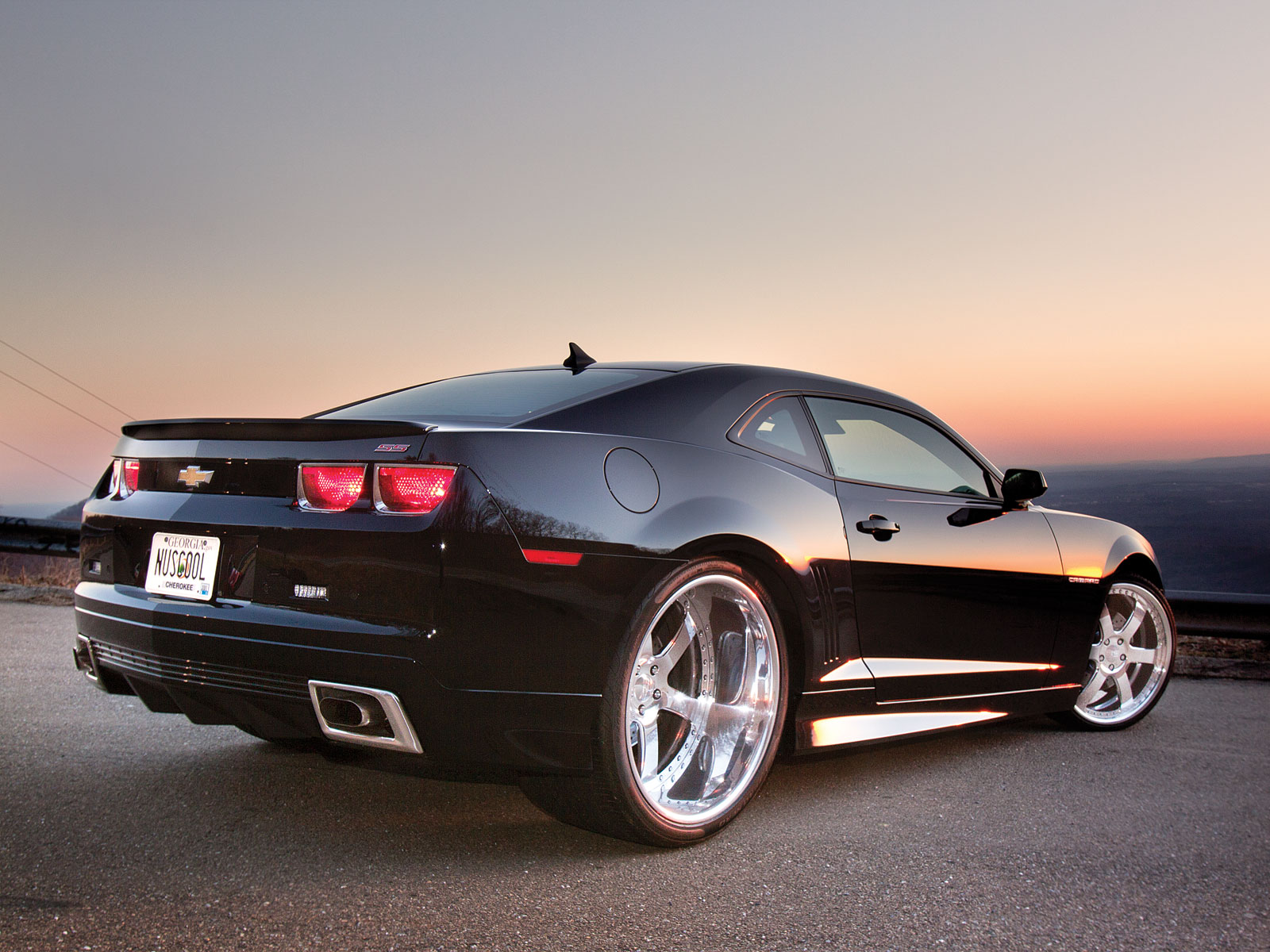 sucs-1130-01+2010-chevy-camaro-SS.jpg