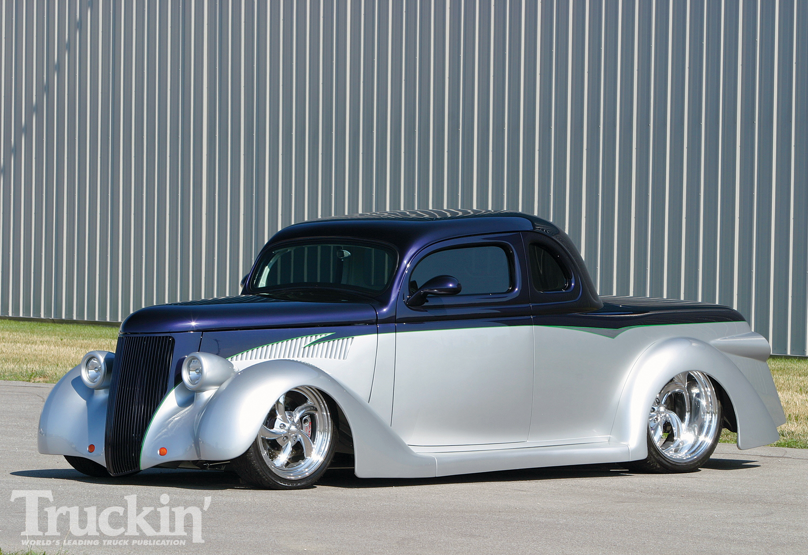 1002tr_02+truckin_top_10_trucks_of_2009+1936_ford_ute.jpg