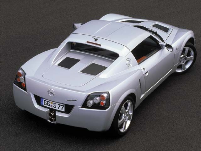 0205_06zoom%20opel_speedster%20rear_side_view.jpg