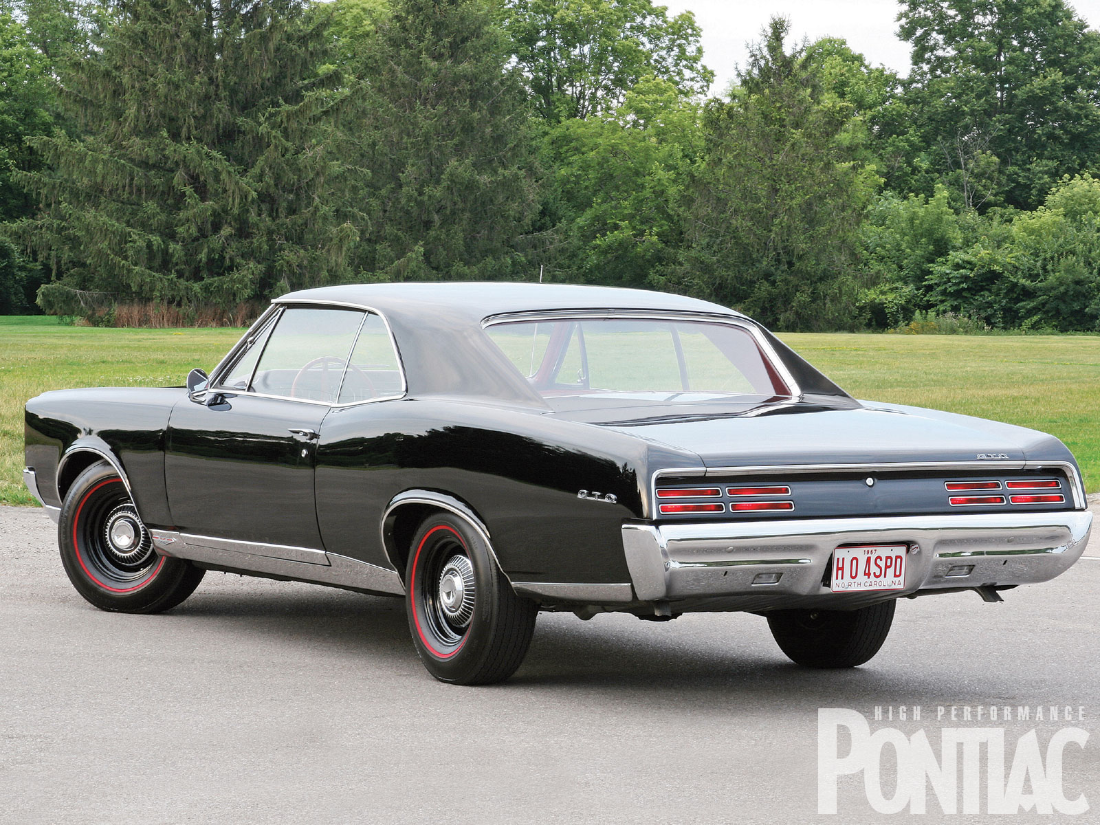 hppp_1009_03_o+1967_pontiac_gto+rear_view.jpg