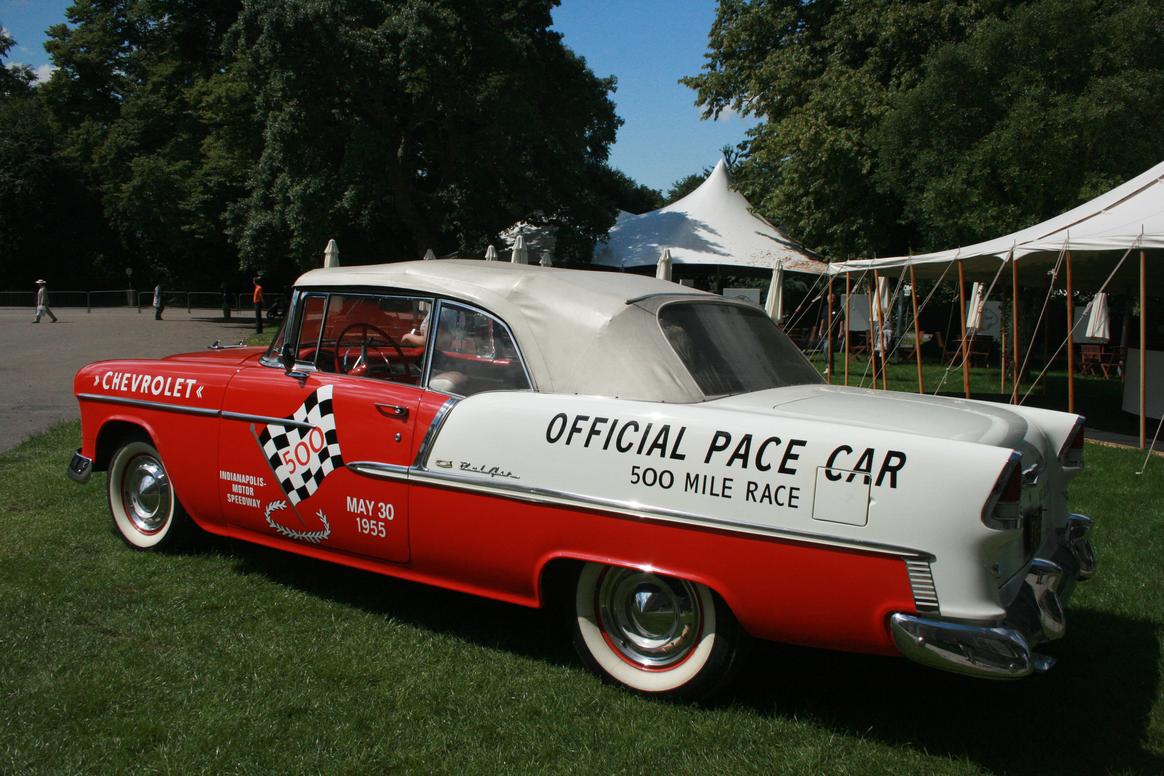 Chevy_Pace_Car_for_Indy_500,_1955_-_Flickr_-_Supermac1961.jpg