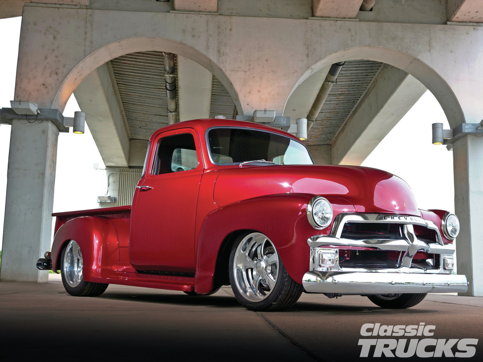 1211clt-01-o-+1954-chevrolet-3100+side.jpg