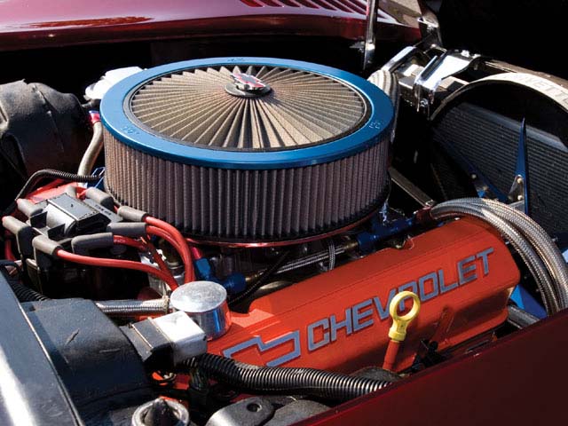 vemp_0901_02_z%201975_chevrolet_corvette%20engine.jpg