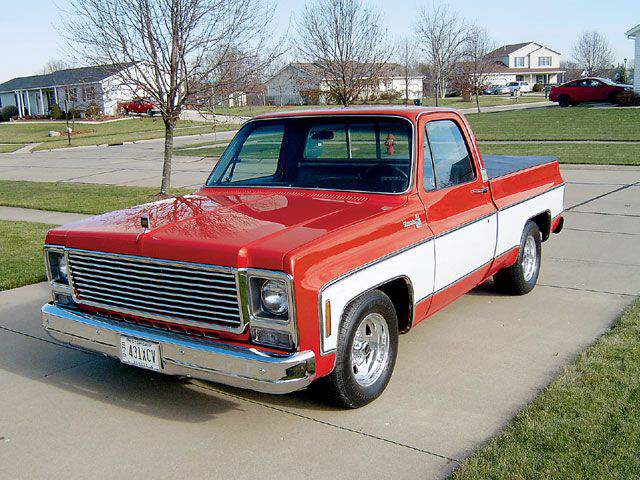 0810clt_02_z%201978_chevy_silverado%20front_side_view.jpg