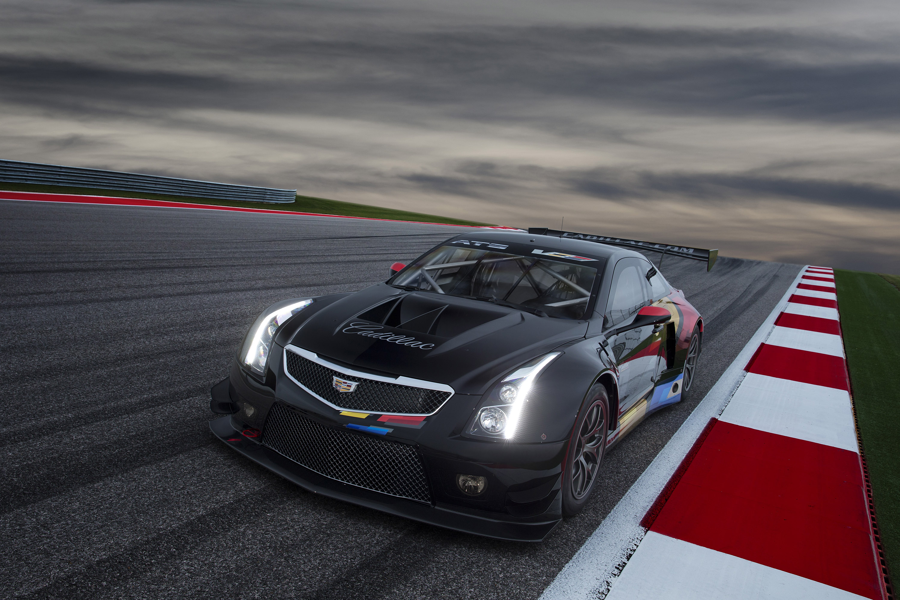 Cadillac-ATS-V.R-Coupe-RaceCar-004.jpg