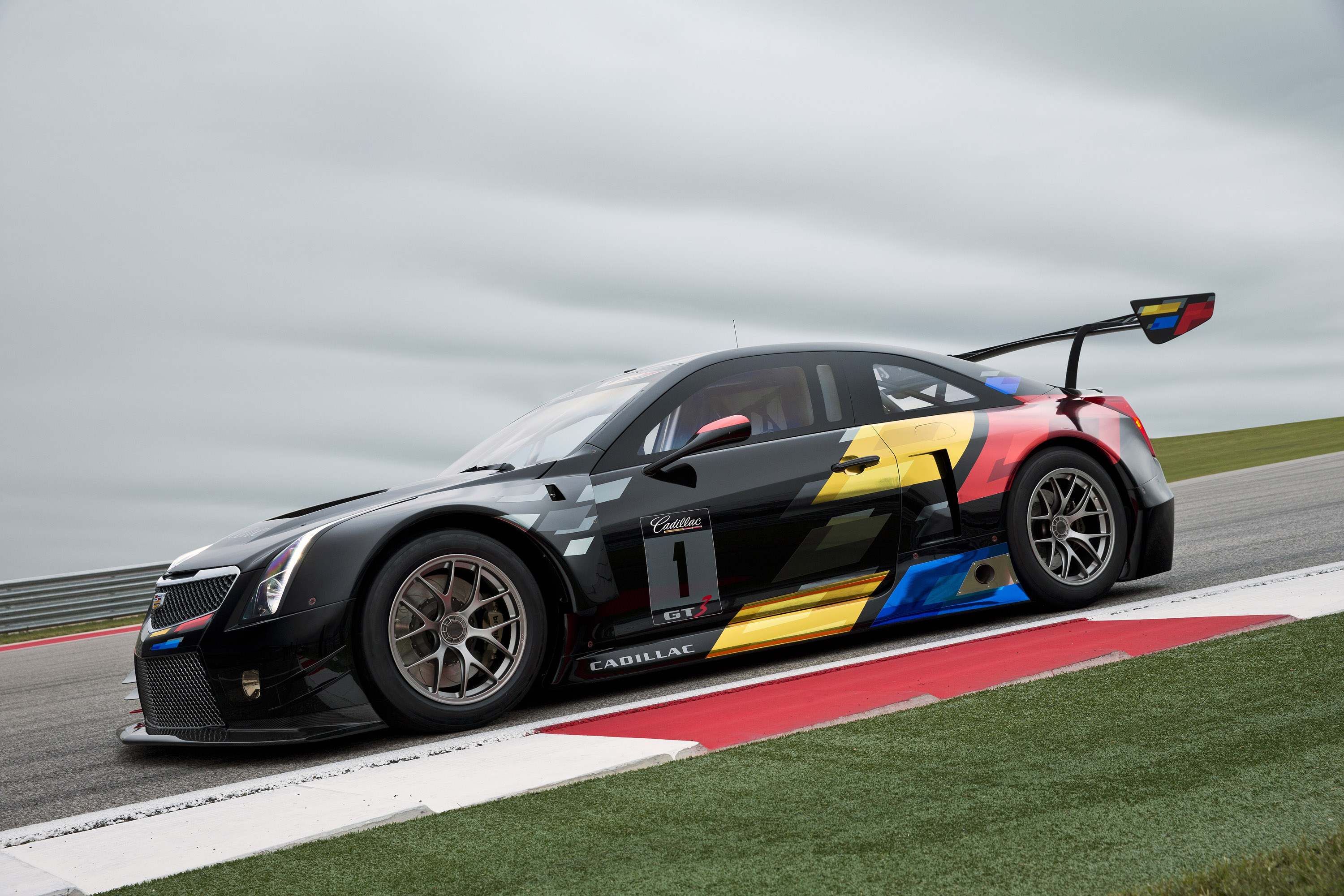 Cadillac-ATS-V.R-Coupe-RaceCar-005.jpg