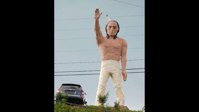Exchange-Chief_Pontiac_Statue_58671_1349