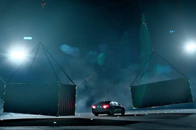 Hyundai-Genesis-Gauntlet.jpg