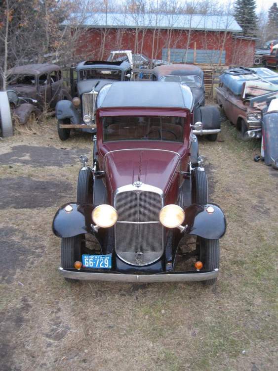 Pontiac_in_good_company_by_QuanticChaos1000.jpg