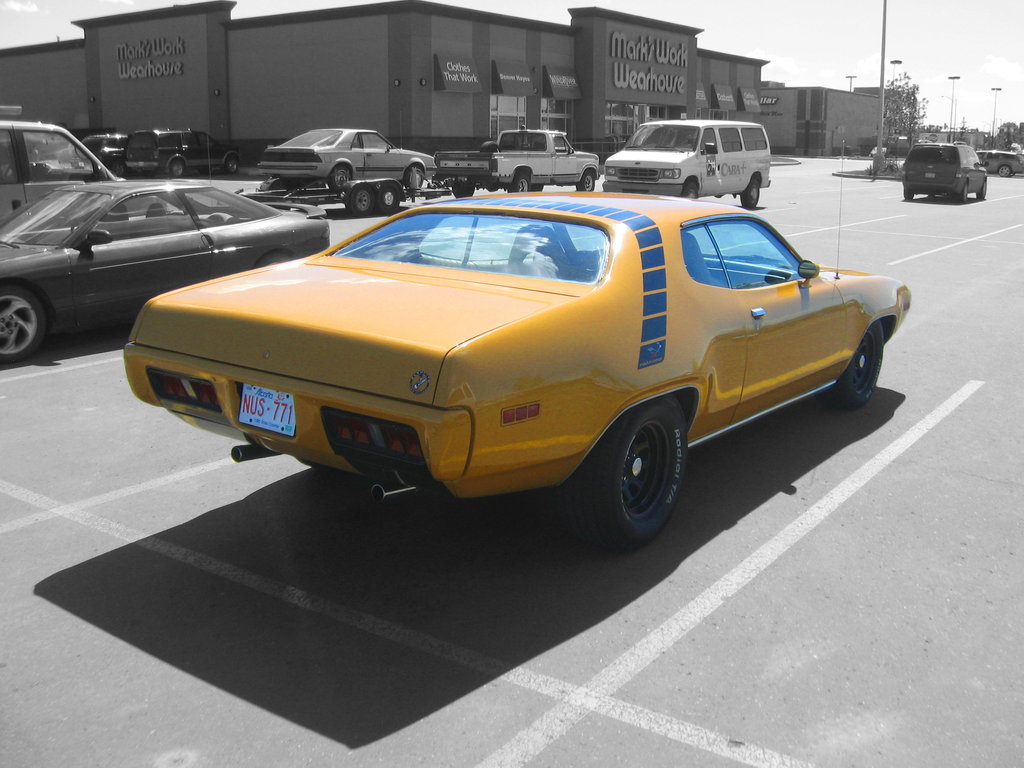 Roadrunner_rear_by_QuanticChaos1000.jpg