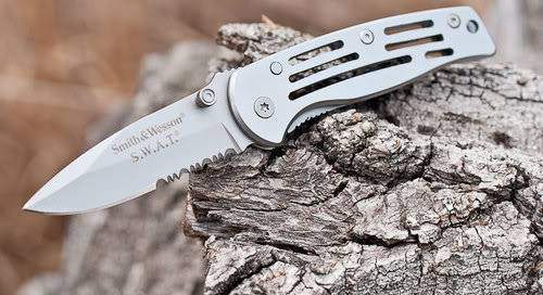 SWSilverBabySwatKnife.jpg